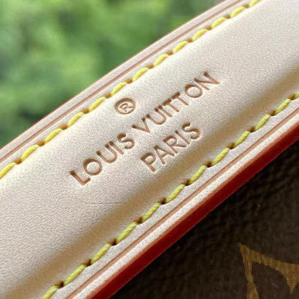 LV MESSENGER BAG 25 IN BROWN MONOGRAM CANVAS