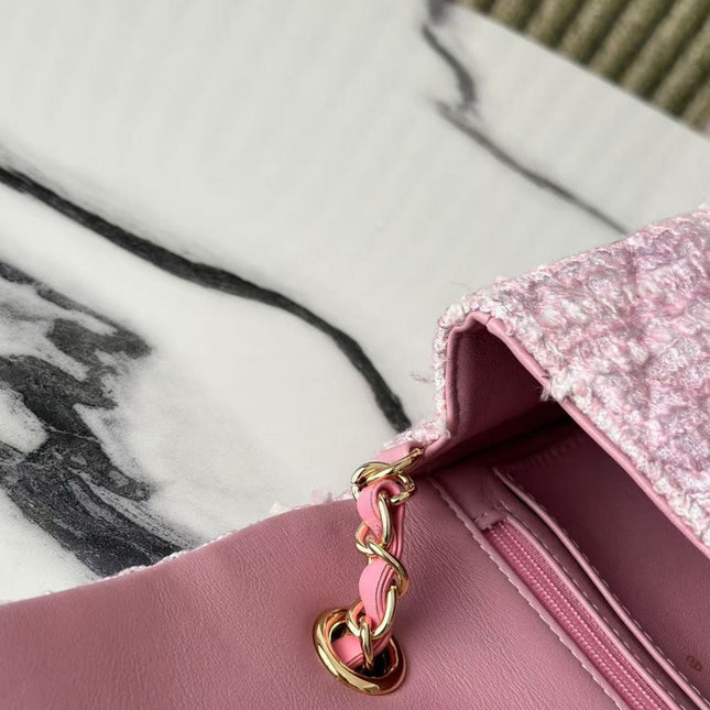 MINI FLAP BAG 20 IN LIGHT PINK TWEED GOLD HARDWARE