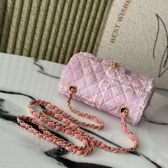 MINI FLAP BAG 20 IN LIGHT PINK TWEED GOLD HARDWARE