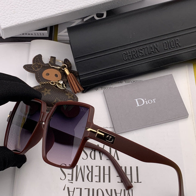 MONTAIGNE SQUARE SUNGLASS CD4780 IN ACETATE
