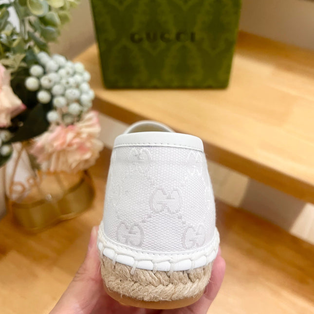 WOMEN'S ESPADRILLE WITH HORSEBIT IN WHITE CANVAS