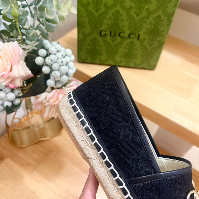 WOMEN'S ESPADRILLE WITH HORSEBIT IN BLACK CANVAS