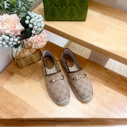 WOMEN'S ESPADRILLE WITH HORSEBIT IN BEIGE CANVAS