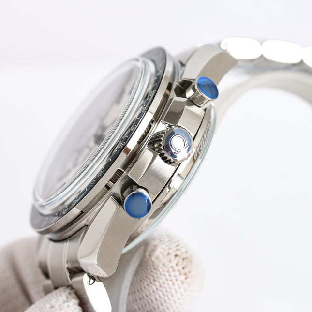 SPEEDMASTER RACING WATCH SILVER CASE AND WHITE DIAL