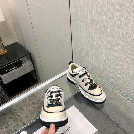 LOW TOP CASUAL SHOES IN BISQUE BEIGE LAMBSKIN AND SUEDE