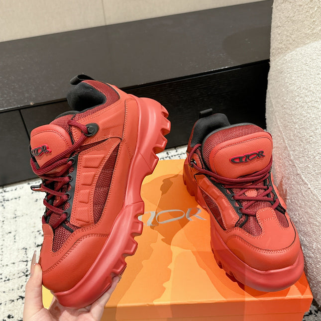 SNEAKER IN RUBY RED CALFSKIN AND BREATHABLE MESH 175307