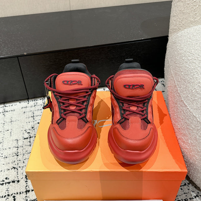 SNEAKER IN RUBY RED CALFSKIN AND BREATHABLE MESH 175307