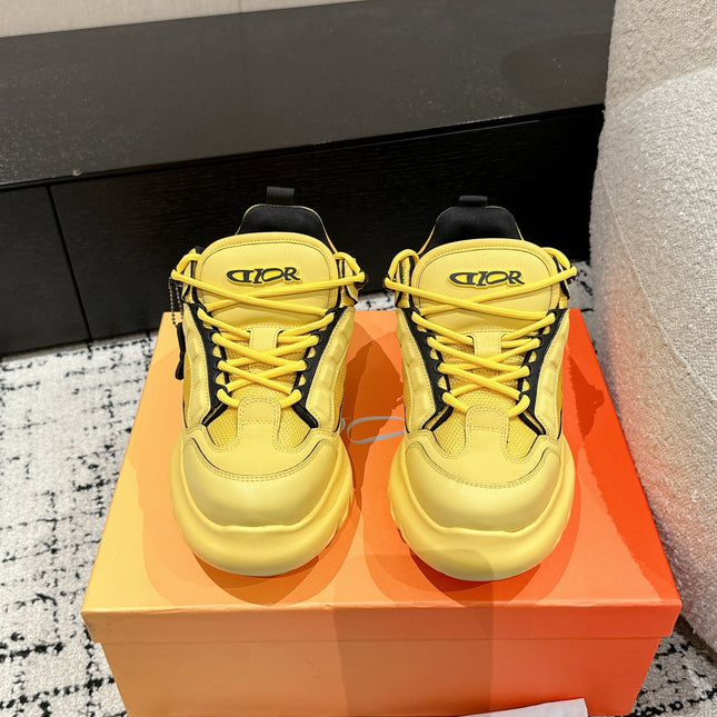 SNEAKER IN LEMON YELLOW CALFSKIN AND BREATHABLE MESH 175309