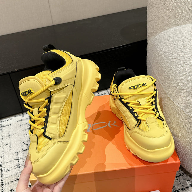 SNEAKER IN LEMON YELLOW CALFSKIN AND BREATHABLE MESH 175309