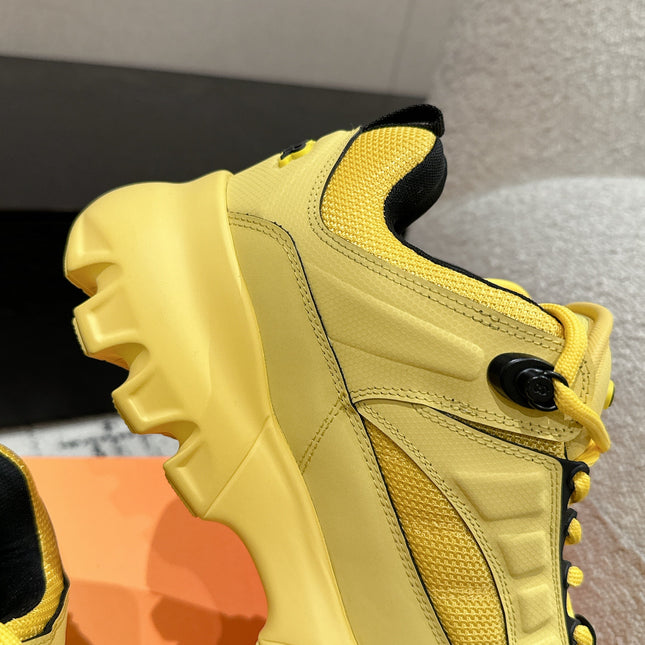SNEAKER IN LEMON YELLOW CALFSKIN AND BREATHABLE MESH 175309