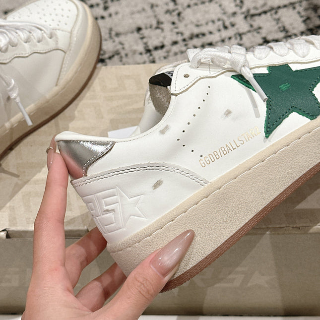 BALL STAR 2 SNEAKERS IN WHITE CALFSKIN GREEN STAR AND SILVER HEEL TAB
