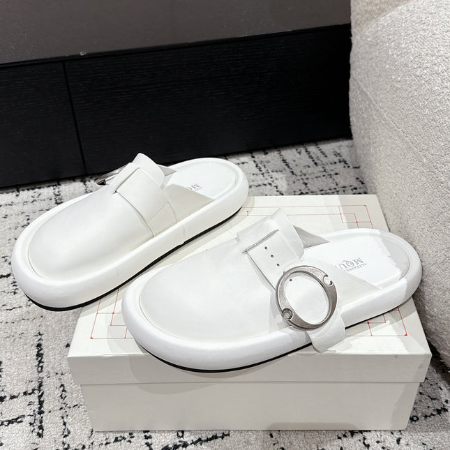 ARC CLOG MULES IN WHITE LAMBSKIN