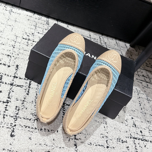 BALLET FLAT 25S IN BLUE AND BEIGE RAFFIA