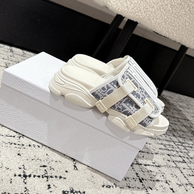DIOR ADJUSTABLE STRAP SANDALS 25S 50 MM IN CREAM GREY FABRIC MIX WHITE CALFSKIN STYLE 3