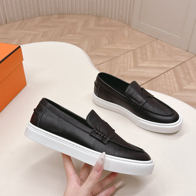 HM 25S SLIP-ON IN BLACK GRAINED LEATHER
