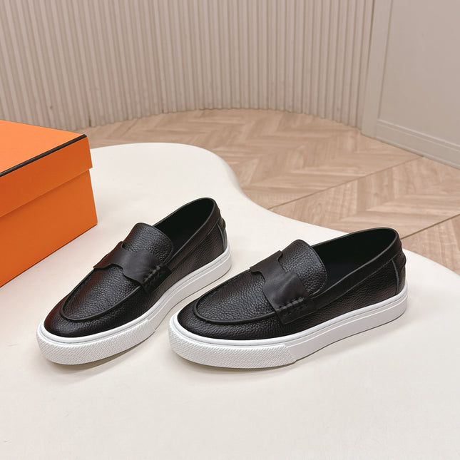 HM 25S SLIP-ON IN BLACK GRAINED LEATHER