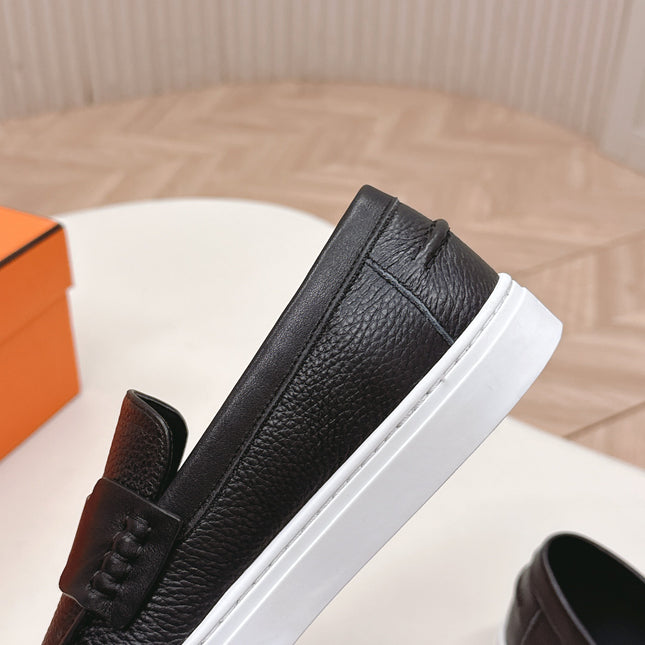 HM 25S SLIP-ON IN BLACK GRAINED LEATHER