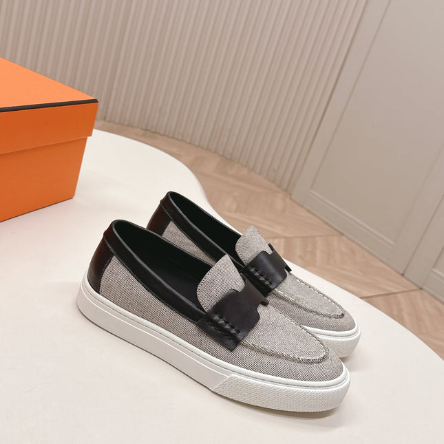 HM 25S SLIP-ON IN LIGHT GREY CANVAS AND BLACK LAMBSKIN