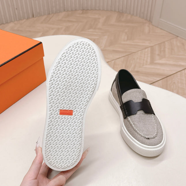HM 25S SLIP-ON IN LIGHT GREY CANVAS AND BLACK LAMBSKIN