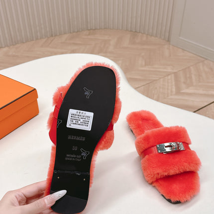 HM 25S ORAN SANDAL IN RED ORANGE SHEARLING WITH SILVER HARDWARE