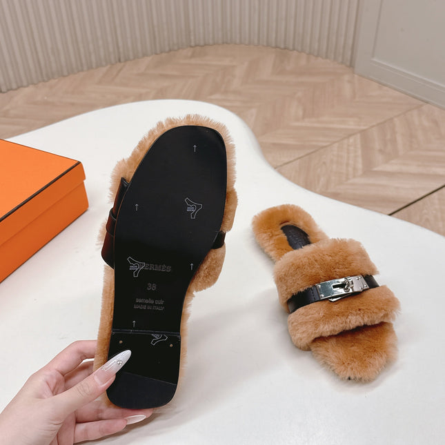 HM 25S ORAN SANDAL IN CLAY ORANGE SHEARLING WITH SILVER HARDWARE