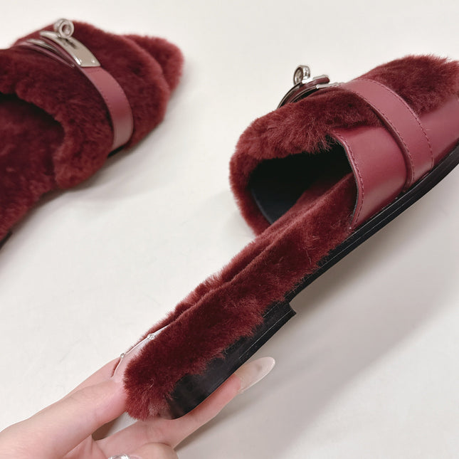 HM 25S ORAN SANDAL IN DARK RED SHEARLING WITH SILVER HARDWARE