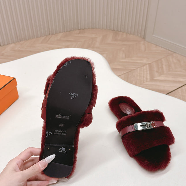 HM 25S ORAN SANDAL IN DARK RED SHEARLING WITH SILVER HARDWARE