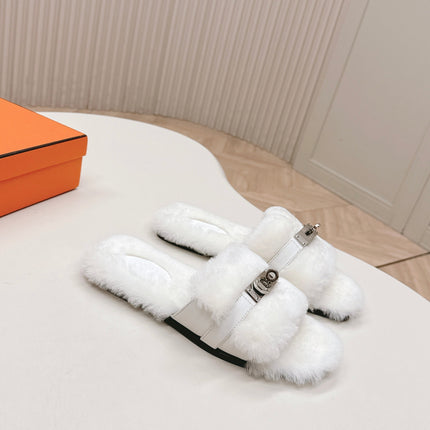 HM 25S ORAN SANDAL IN WHITE SHEARLING WITH SILVER HARDWARE