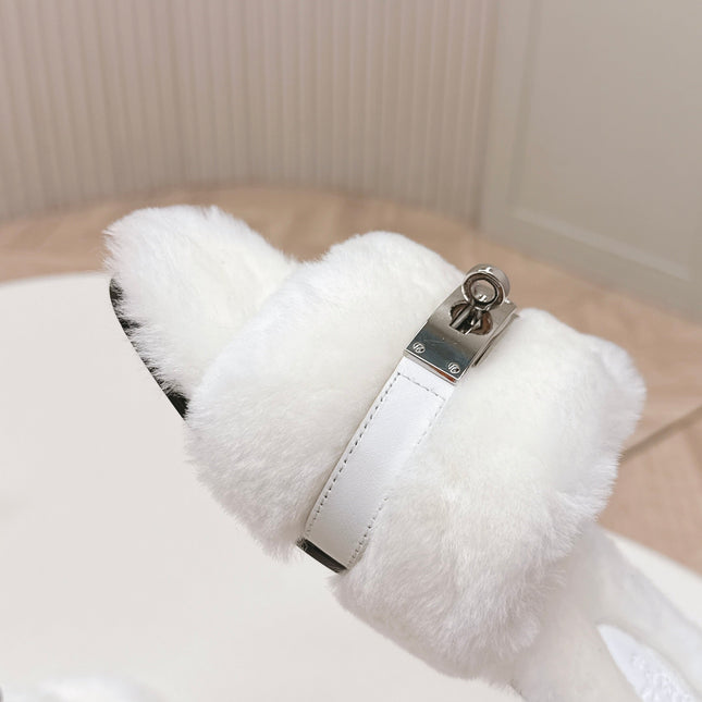 HM 25S ORAN SANDAL IN WHITE SHEARLING WITH SILVER HARDWARE