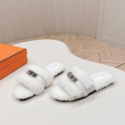 HM 25S ORAN SANDAL IN WHITE SHEARLING WITH SILVER HARDWARE