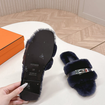 HM 25S ORAN SANDAL IN CHARCOAL NAVY SHEARLING WITH SILVER HARDWARE