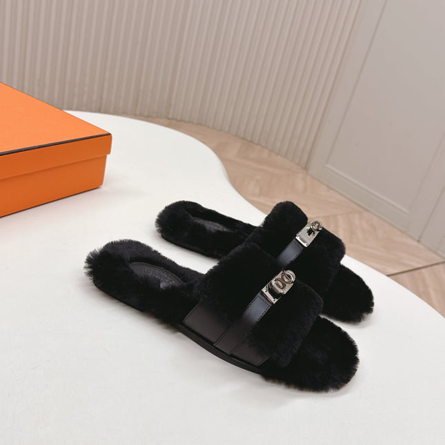 HM 25S ORAN SANDAL IN BLACK SHEARLING WITH SILVER HARDWARE