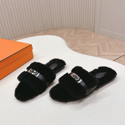 HM 25S ORAN SANDAL IN BLACK SHEARLING WITH SILVER HARDWARE