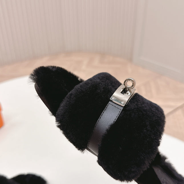 HM 25S ORAN SANDAL IN BLACK SHEARLING WITH SILVER HARDWARE