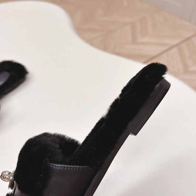HM 25S ORAN SANDAL IN BLACK SHEARLING WITH SILVER HARDWARE