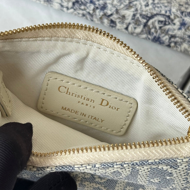 DIOR 25S TRAVEL MYRTE ZIPPED KEY CASE 14 IN BLUE DIOR OBLIQUE JACQUARD CANVAS