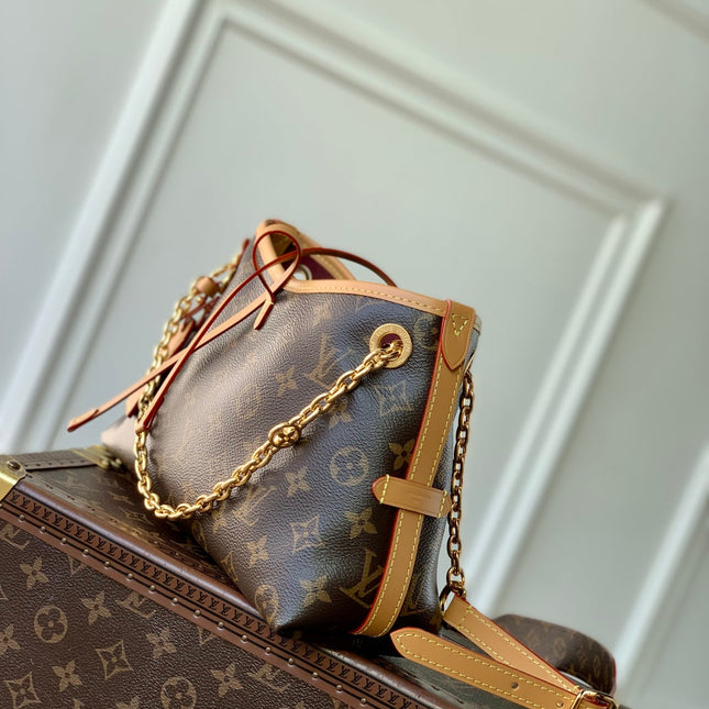 CARRY ALL 26 IN BROWN MONOGRAM CANVAS AND CALFSKIN GOLD HARDWARE