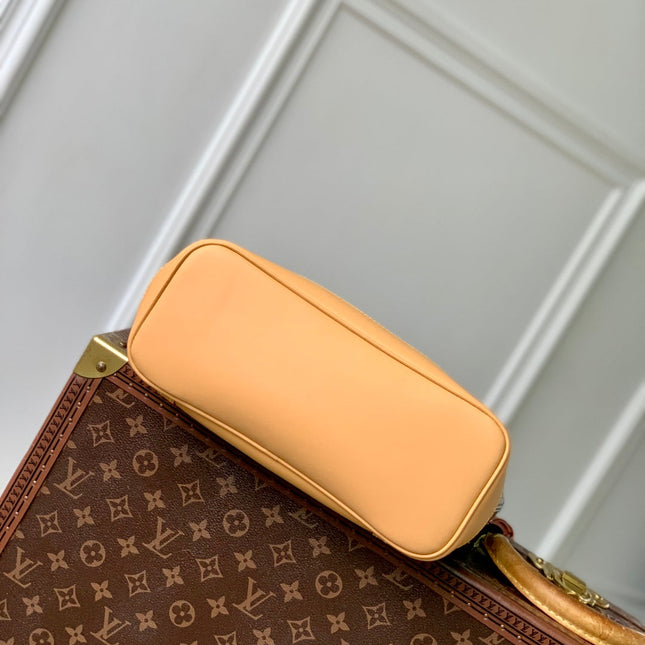 SOHO MM 32 IN BROWN MONOGRAM COATED CANVAS AND CALFSKIN