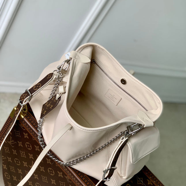 CARRYALL CARGO VIBE PM 33.5 IN VANILLE LAMBSKIN BORWN MONOGRAM TAG