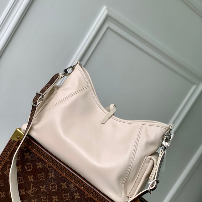 CARRYALL CARGO VIBE PM 33.5 IN VANILLE LAMBSKIN BORWN MONOGRAM TAG