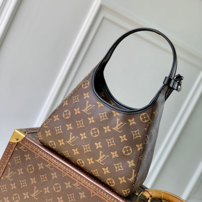 THE DROP PM 28 IN BROWN MONOGRAM COATED CANVAS AND CALFSKIN