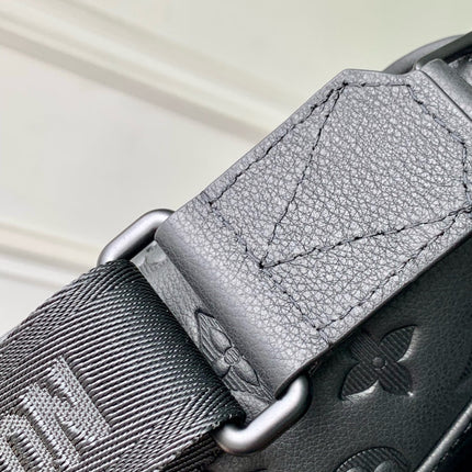 PULSE MESSENGER 26.6 IN BLACK MONOGRAM SHADOW EMBOSSED CALFSKIN