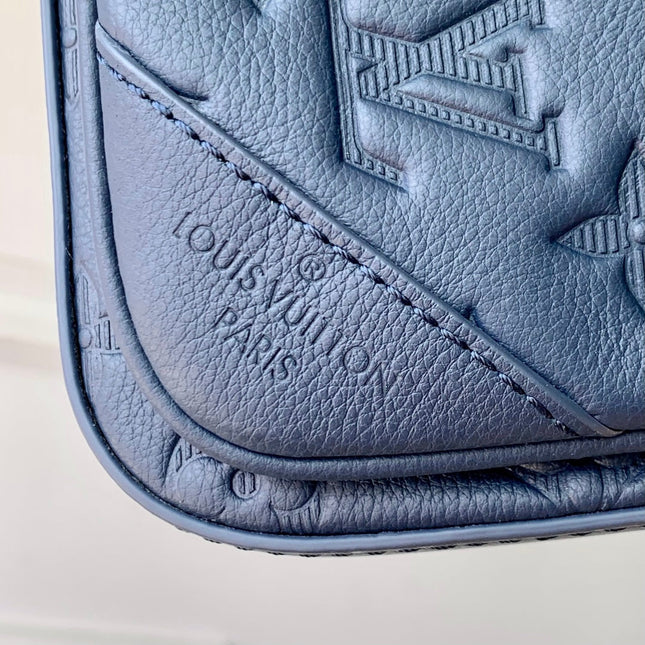 TRIO MESSENGER 25 IN BLUE MONOGRAM SHADOW CALFSKIN