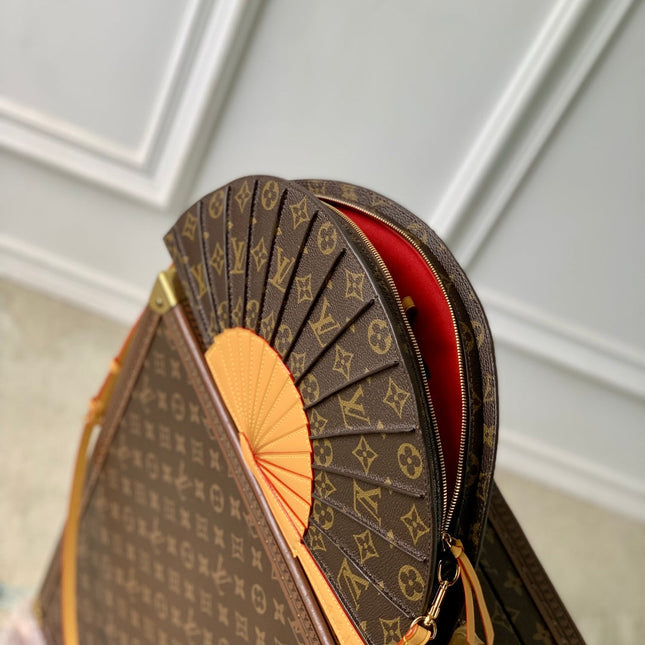 LV FAN 37 IN BROWN MONOGRAM COATED CANVAS AND CALFSKIN