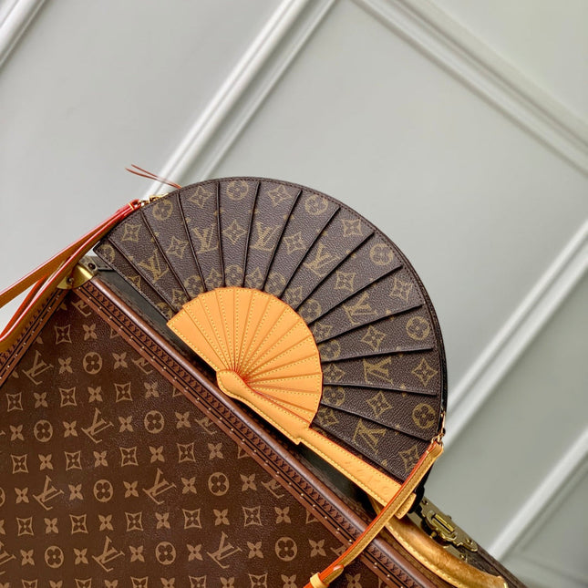 LV FAN 37 IN BROWN MONOGRAM COATED CANVAS AND CALFSKIN