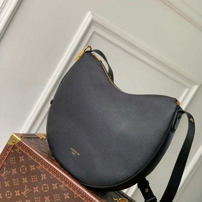 LOW KEY COOKIE MM 32 IN BLACK CALFSKIN BROWN MONOGRAM TAG