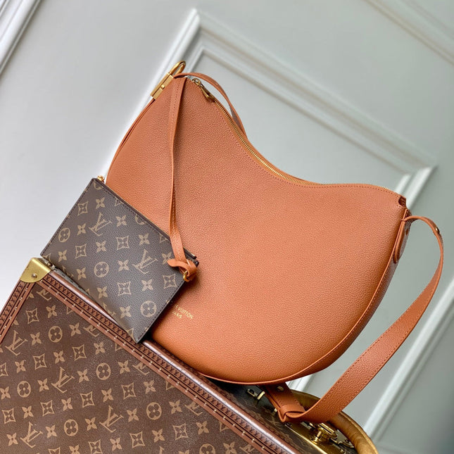 LOW KEY COOKIE MM 32 IN COGNAC BROWN CALFSKIN GOLD HARDWARE