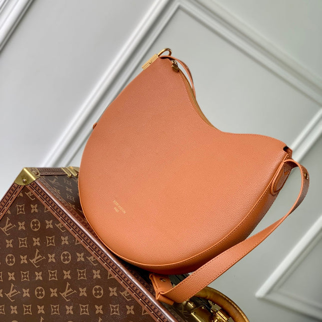 LOW KEY COOKIE MM 32 IN COGNAC BROWN CALFSKIN GOLD HARDWARE