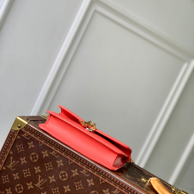WALLET ON CHAIN BLOOM 20 IN SWEET CORAL CALFSKIN