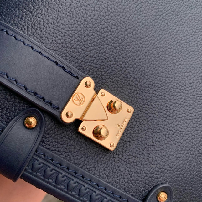 SIDE TRUNK 23.5 IN NAVY BLUE CALFSKIN SLOCK GOLD